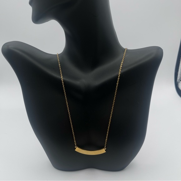 Curve Bar Necklace - Gold Plated - Picture 1 of 4